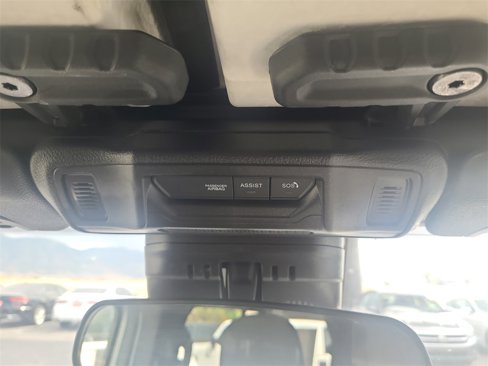 Used 2024 Jeep Wrangler Sahara image 17