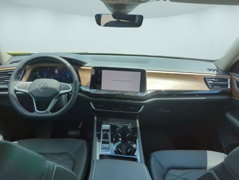 New 2025 Volkswagen Atlas SE image 13