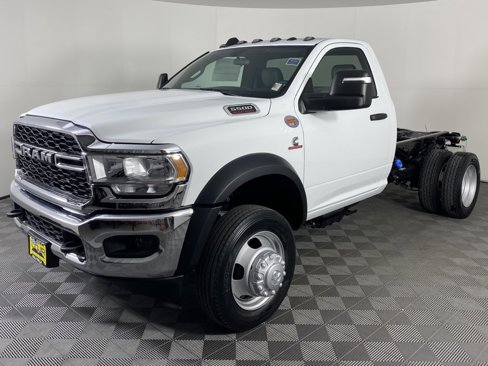 New 2024 RAM 5500 Tradesman image 9