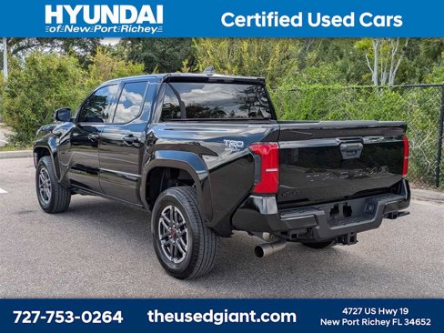 Used 2025 Toyota Tacoma Limited image 3