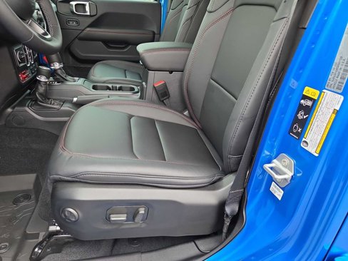New 2025 Jeep Wrangler Unlimited Rubicon image 18