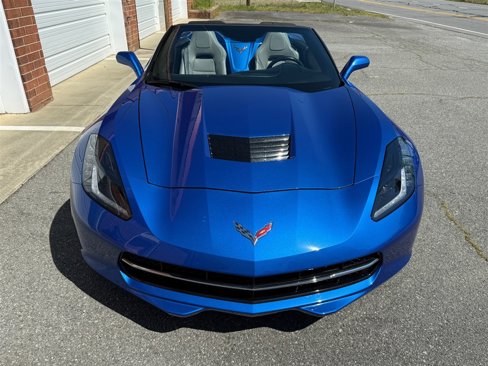 Used 2019 Chevrolet Corvette Stingray Convertible w/ Battery Protection Package image 14