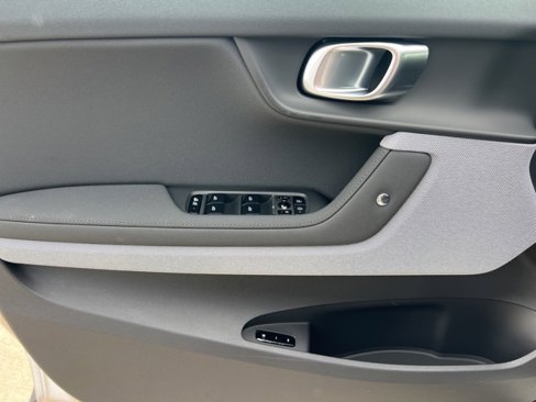 Used 2024 Polestar Polestar 2 image 14