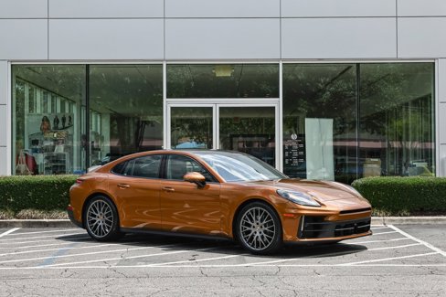 New 2025 Porsche Panamera 4 image 9