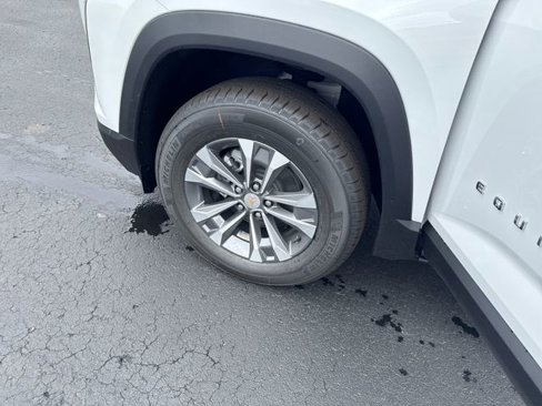 New 2026 Chevrolet Equinox LT w/ Convenience Package II image 30