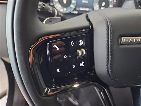 New 2026 Land Rover Range Rover Velar Dynamic SE image 18