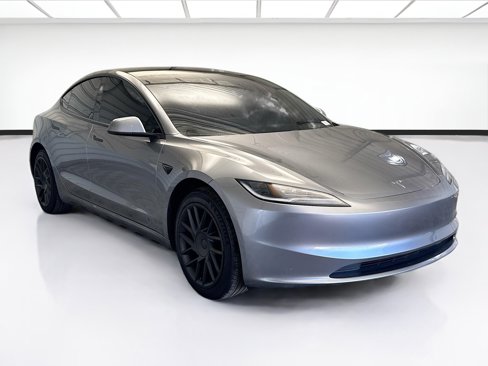 Used 2025 Tesla Model 3 Long Range image 3