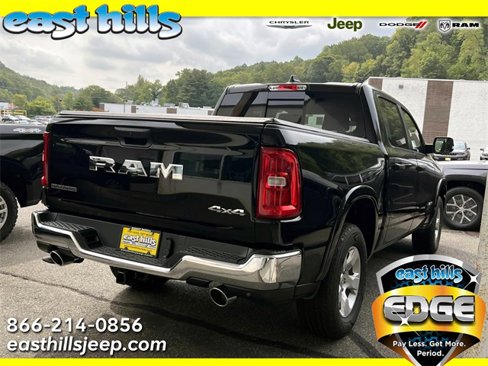 New 2026 RAM 1500 4x4 Crew Cab image 2