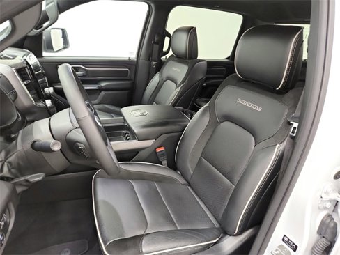 Used 2025 RAM 1500 Laramie image 19
