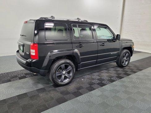 Used 2016 Jeep Patriot High Altitude image 10