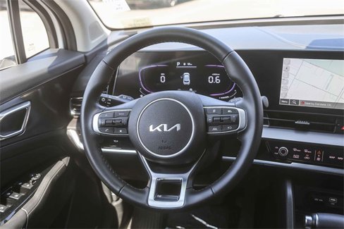 Certified 2024 Kia Sportage EX image 16
