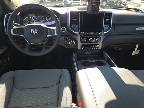 New 2026 RAM 1500 4x4 Crew Cab image 12