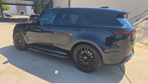 Used 2025 Land Rover Range Rover Sport SV Edition Two image 2
