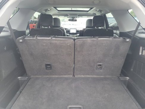 Used 2021 Ford Explorer Limited w/ Class III Trailer Tow Package image 16