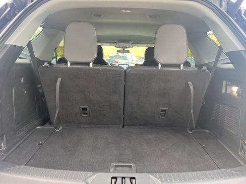 Used 2022 Ford Explorer XLT w/ Equipment Group 202A image 15