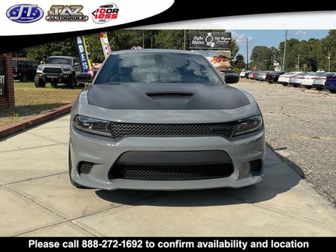 Used 2023 Dodge Charger R/T w/ Blacktop Package image 2