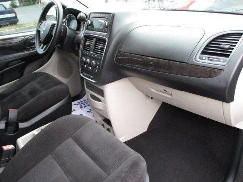 Used 2016 Dodge Grand Caravan SE w/ Quick Order Package 29E SE image 34