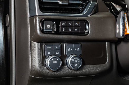 Used 2025 GMC Yukon XL Denali image 19