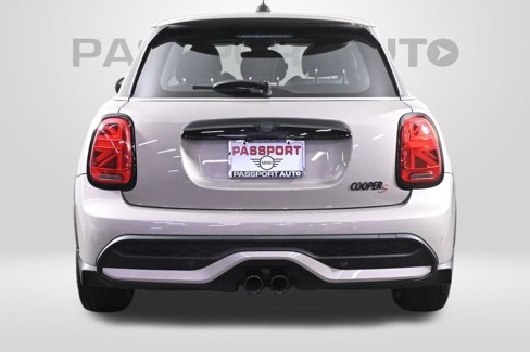 Certified 2022 MINI Cooper S image 8