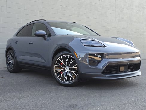 New 2025 Porsche Macan 4S Electric image 7