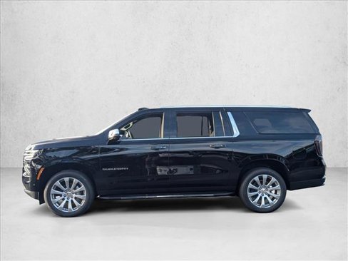 New 2026 Chevrolet Suburban Premier image 5