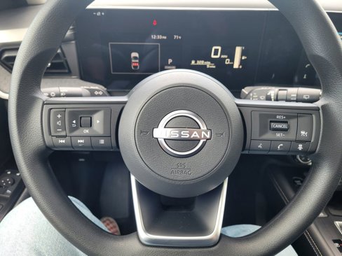 New 2025 Nissan Kicks SV w/ SV Premium Package image 16