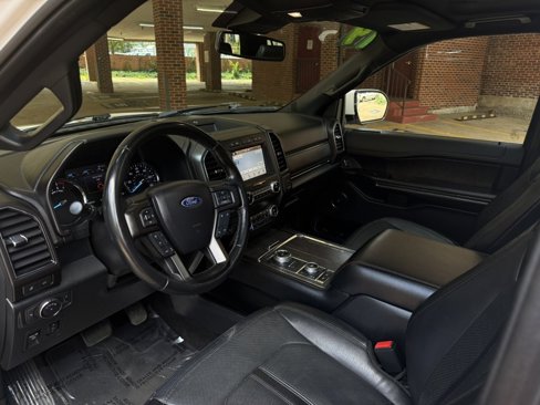 Used 2019 Ford Expedition Limited w/ Equipment Group 302A image 17