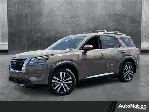 New 2025 Nissan Pathfinder Platinum image 1
