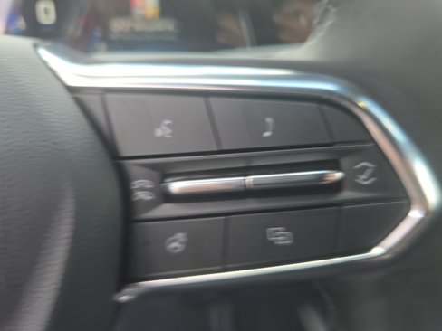 New 2026 Chevrolet Equinox LT w/ Convenience Package II image 16