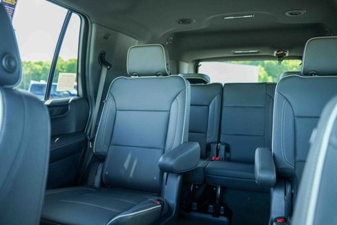 Used 2025 GMC Yukon Elevation image 63
