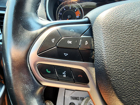 Used 2019 Jeep Cherokee Limited image 21