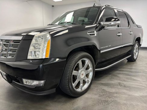 Used 2013 Cadillac Escalade EXT Luxury image 18