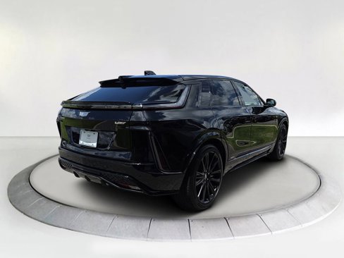 New 2026 Cadillac Lyriq V image 5