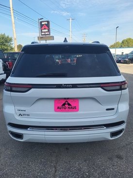 Used 2023 Jeep Grand Cherokee Overland w/ Advanced Protech Group III image 25