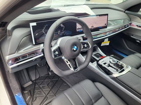 New 2025 BMW 760i xDrive image 11