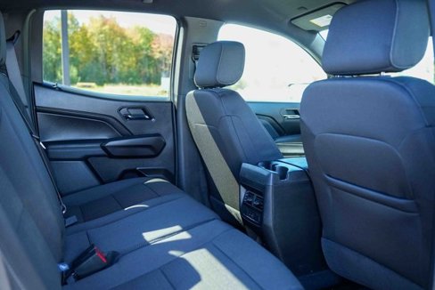 Used 2024 GMC Canyon Elevation image 20