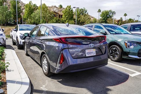 Used 2022 Toyota Prius Prime XLE image 5