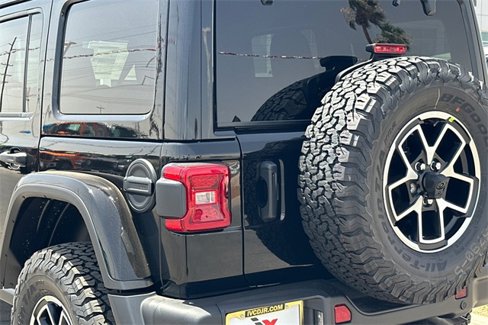 New 2025 Jeep Wrangler Unlimited Rubicon w/ Steel Bumper Group image 26