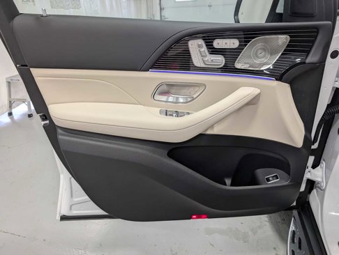 New 2026 Mercedes-Benz GLS 63 AMG 4MATIC image 37