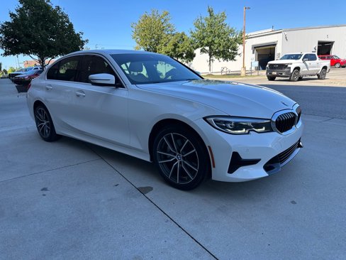 Used 2019 BMW 330i xDrive Sedan w/ Convenience Package image 1