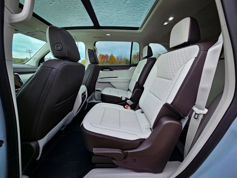 New 2026 GMC Acadia Denali w/ Super Cruise Package image 36