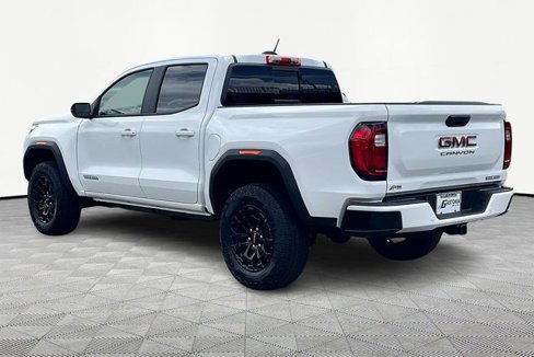 New 2026 GMC Canyon Elevation w/ Convenience Package image 4