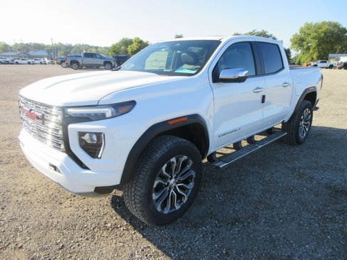 New 2026 GMC Canyon Denali image 9