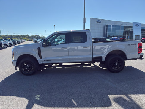 New 2026 Ford F250 Lariat w/ Black Appearance Package image 8