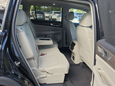 New 2025 Volkswagen Atlas SEL Premium R-Line image 22
