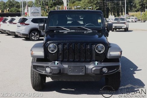 Used 2023 Jeep Wrangler Unlimited image 2
