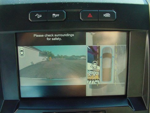 Used 2015 Ford F150 Platinum w/ Equipment Group 701A Luxury image 19