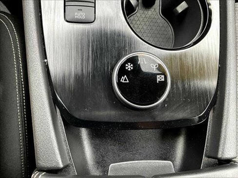 Certified 2022 Nissan Rogue SV image 26