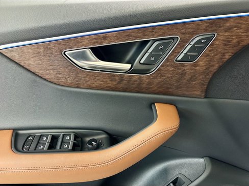 New 2025 Audi Q8 Premium Plus image 21