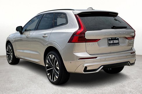 New 2026 Volvo XC60 T8 Ultra w/ Protection Package Premier image 4
